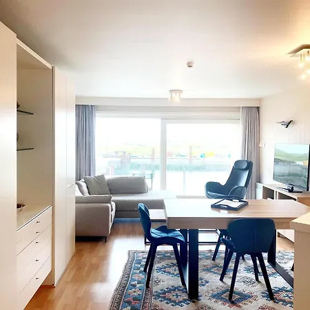 With A View Of The Fairway Apartment *